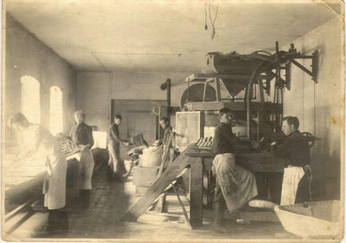 Приморский Кондитер, 1906–1908